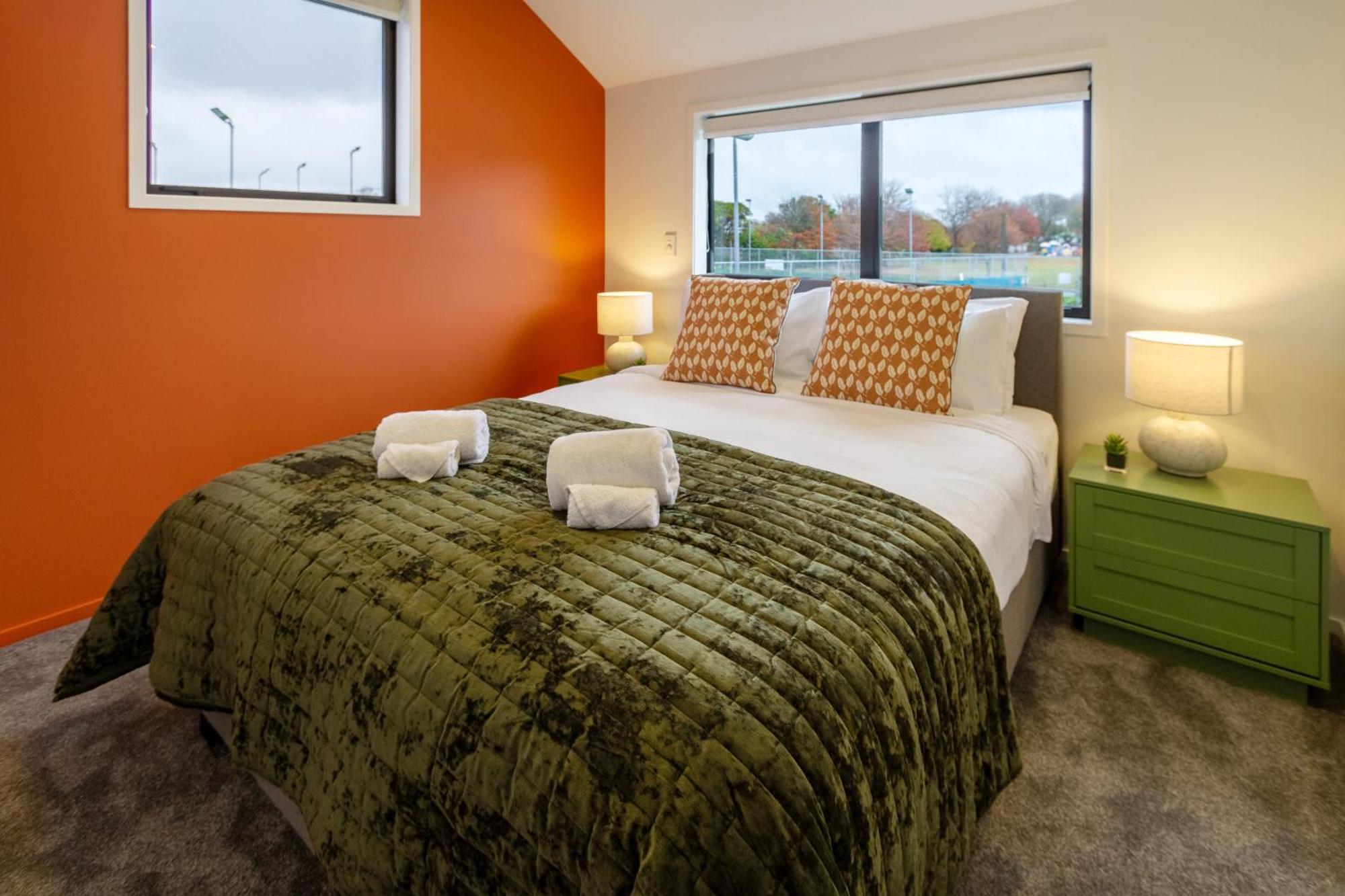 Serene Living 2 Bed With Carpark Christchurch Kültér fotó