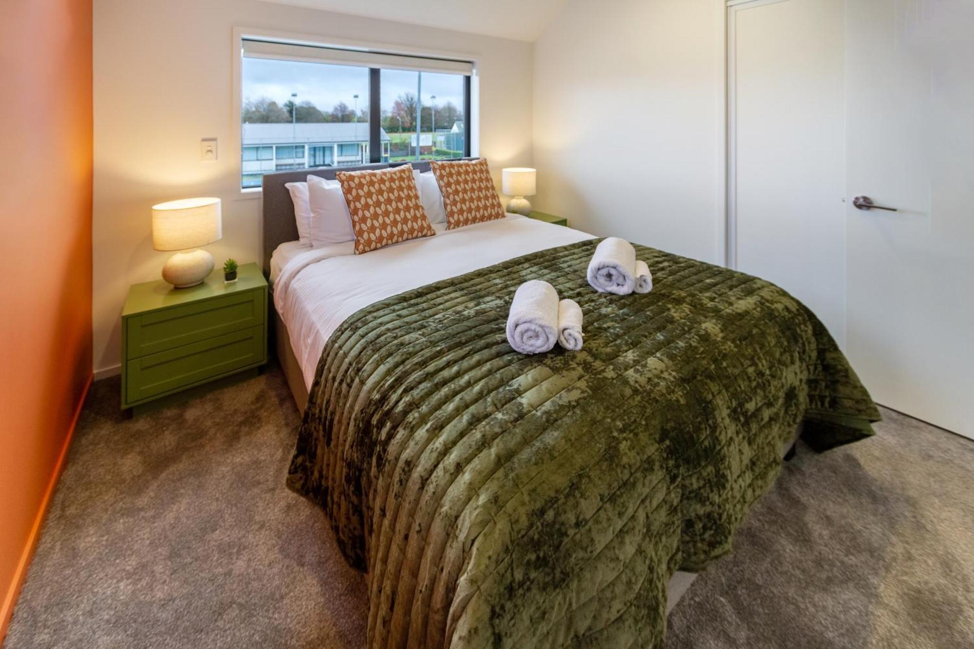 Serene Living 2 Bed With Carpark Christchurch Kültér fotó